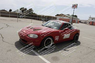media/Jun-01-2025-CalClub SCCA (Sun) [[eae223c5dd]]/Around pit/